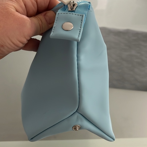 COPY - HydroPeptide make up/ travel bag - Picture 7 of 8